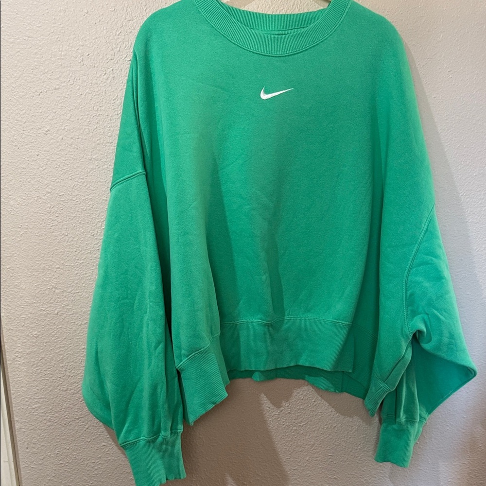 Nike Emerald Green Crewneck Sweatshirt